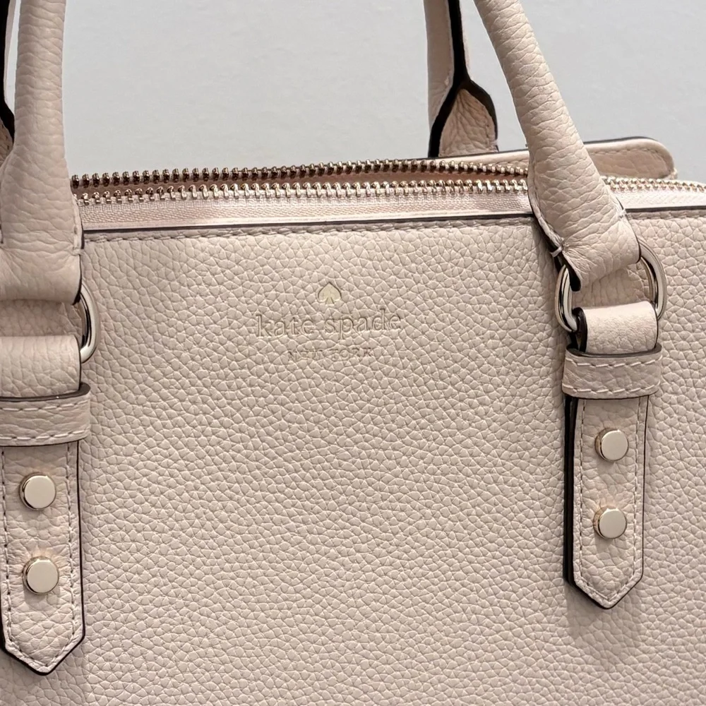 Kate Spade Chic Cream Satchel Bag - Picture 2 of 5